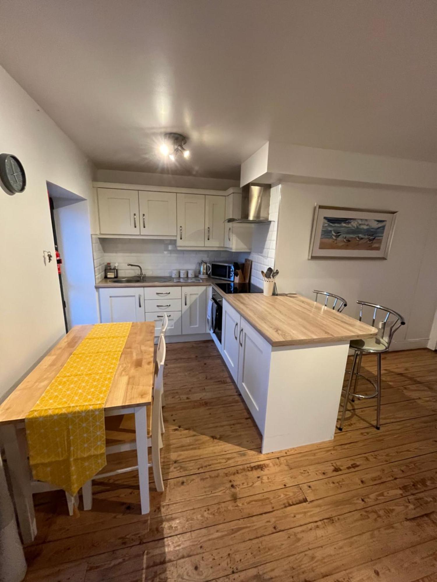 Apartment 12, Sea Wharf Westport Kültér fotó