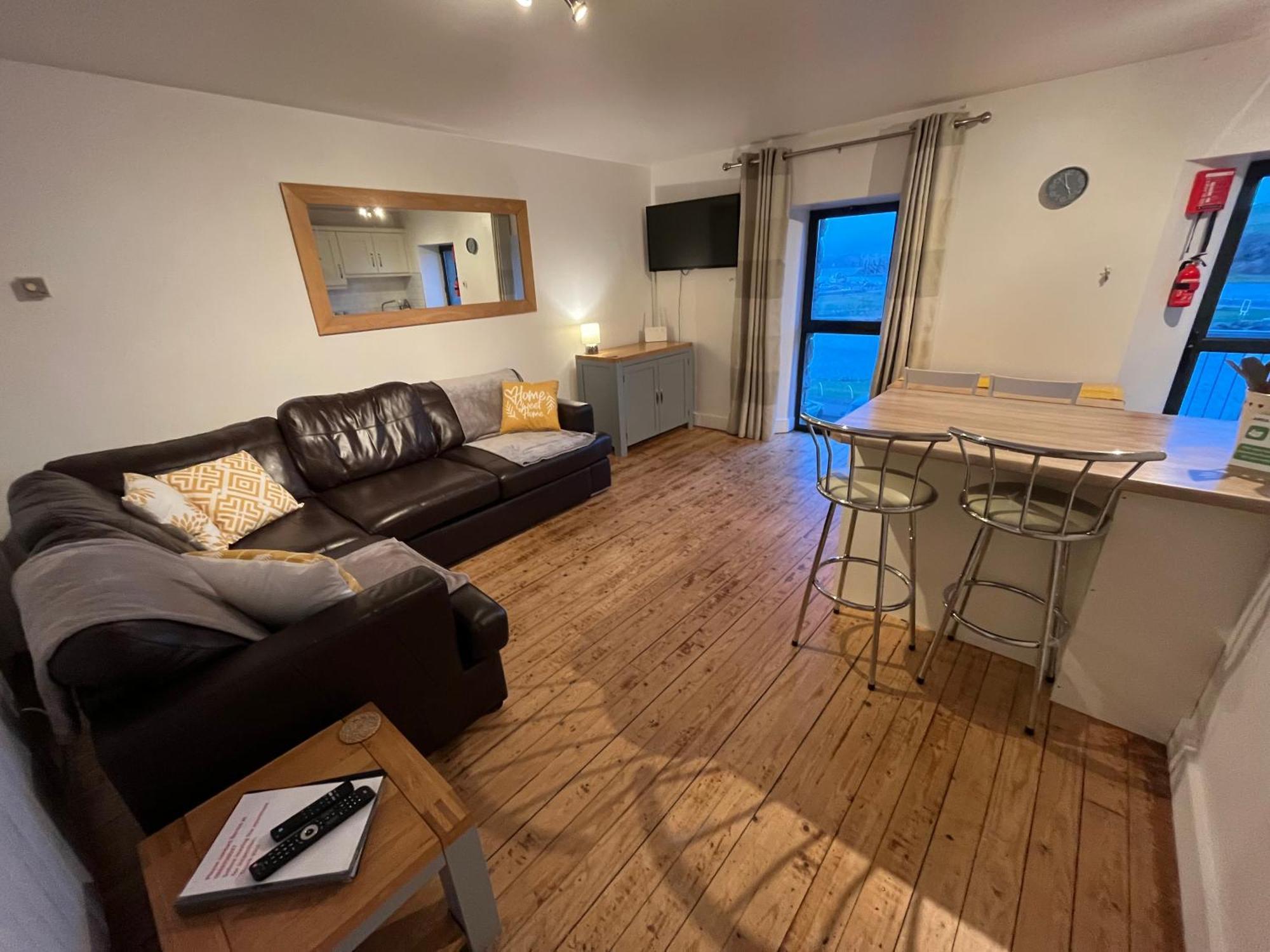 Apartment 12, Sea Wharf Westport Kültér fotó