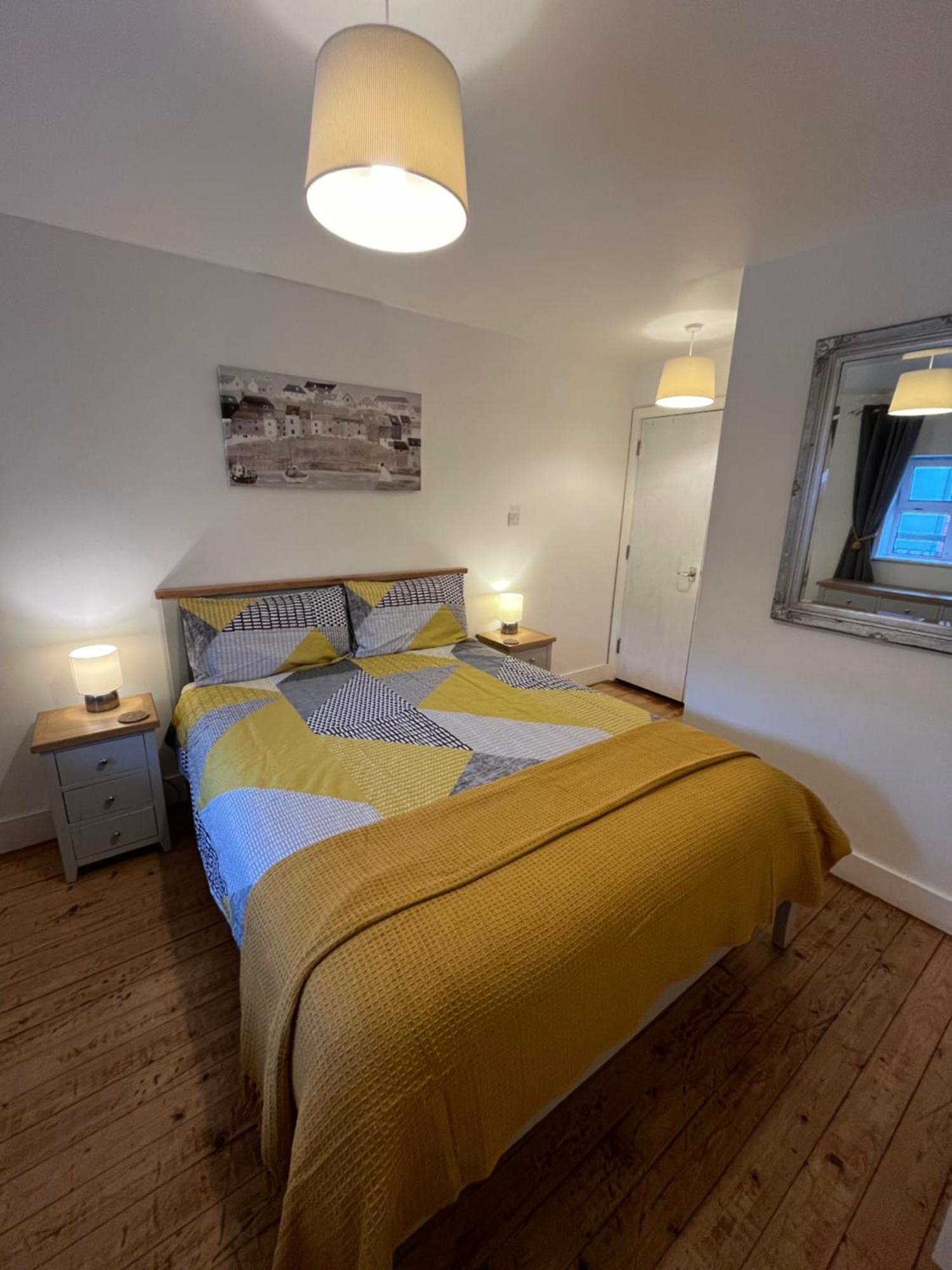 Apartment 12, Sea Wharf Westport Kültér fotó